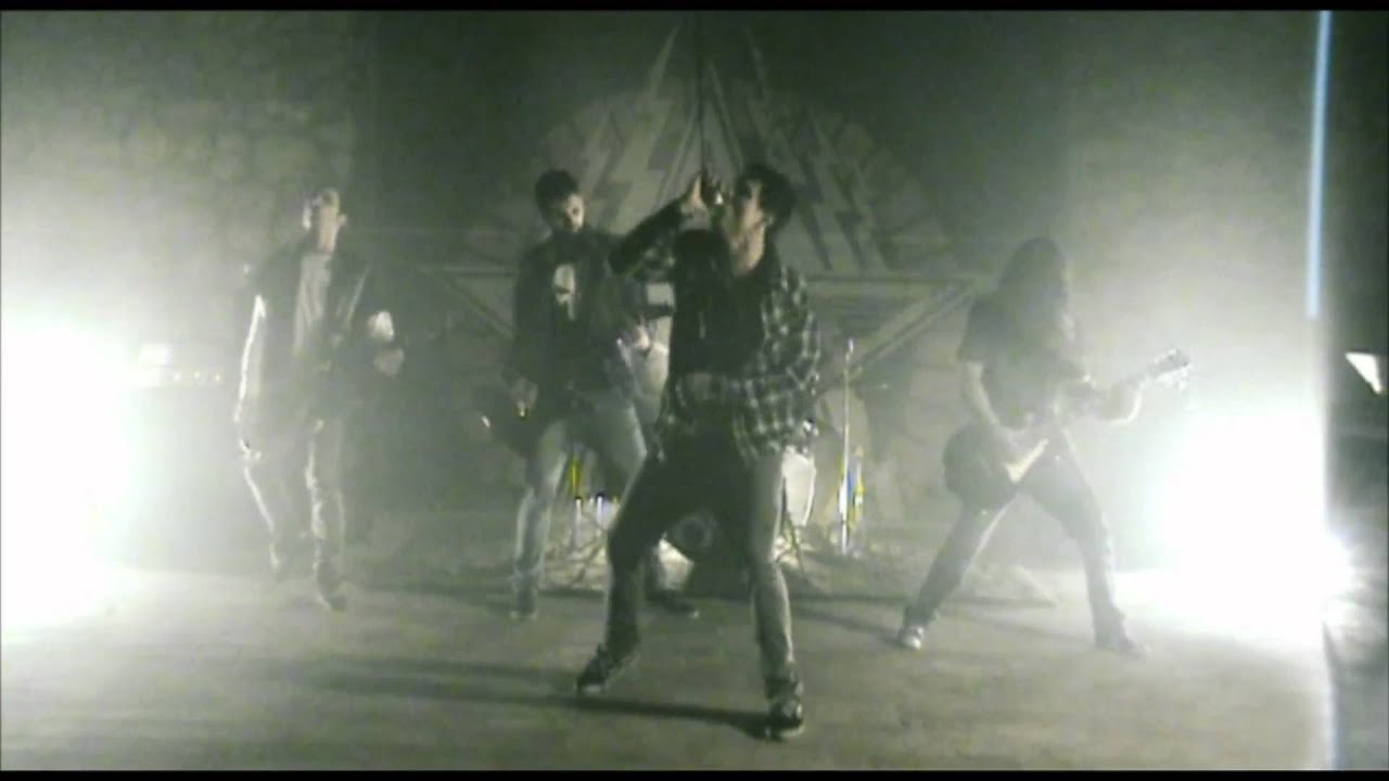DESAKATO - Cada Vez (Videoclip Oficial)