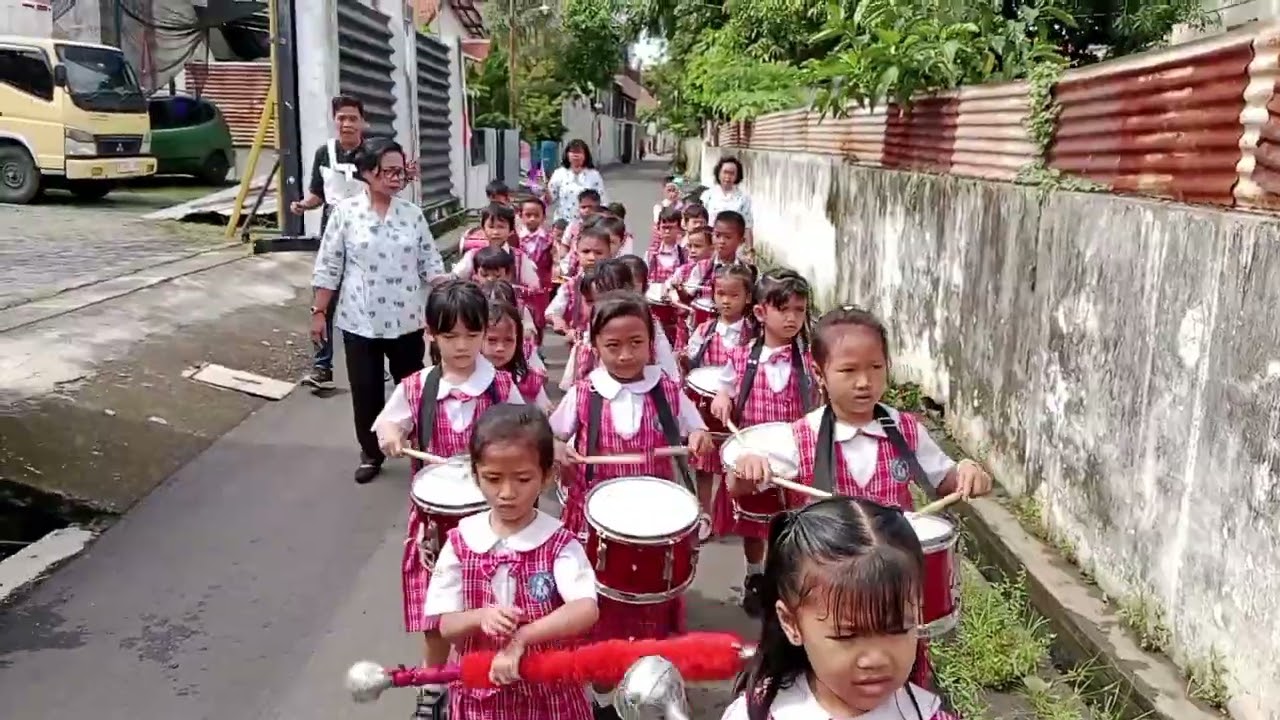 Parade drumband KB TK Santo martinus