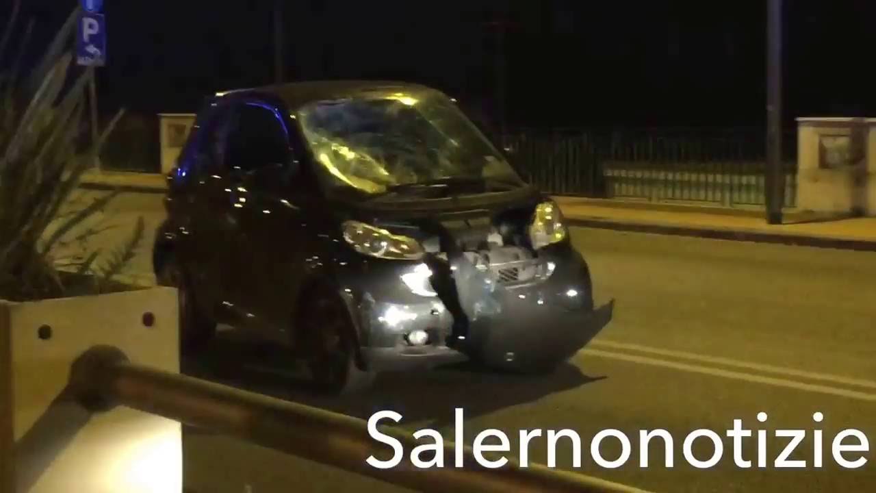 Salerno: ragazza investita da auto sul Lungomare