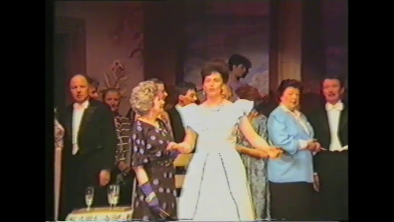Théâtre communal de La Louvière LE PAYS DU SOURIRE