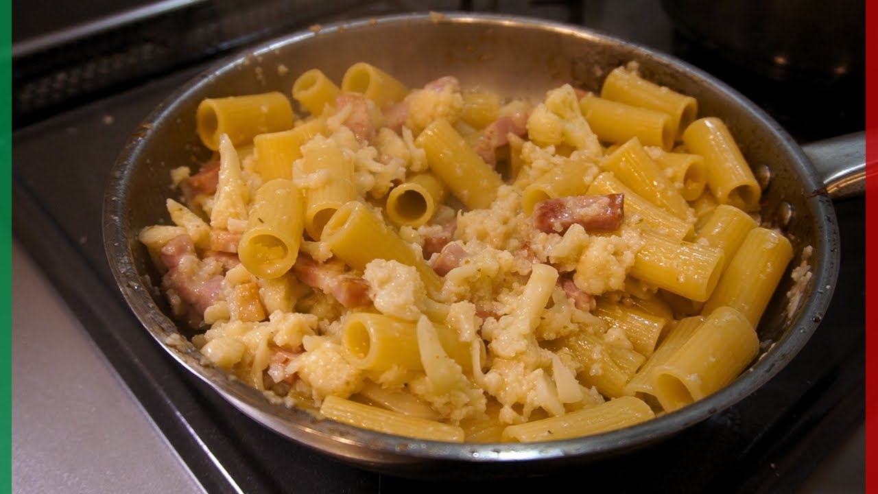 【カリフラワーって美味しい！】くたくたカリフラワーとベーコンのパスタ【Rigatoni con Cavolfiore e Bacon】