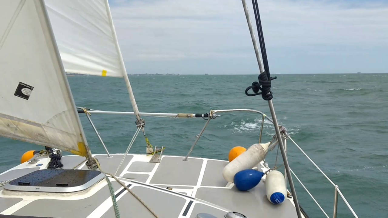 Heavenly Twins upwind in F5 in Solent, England.