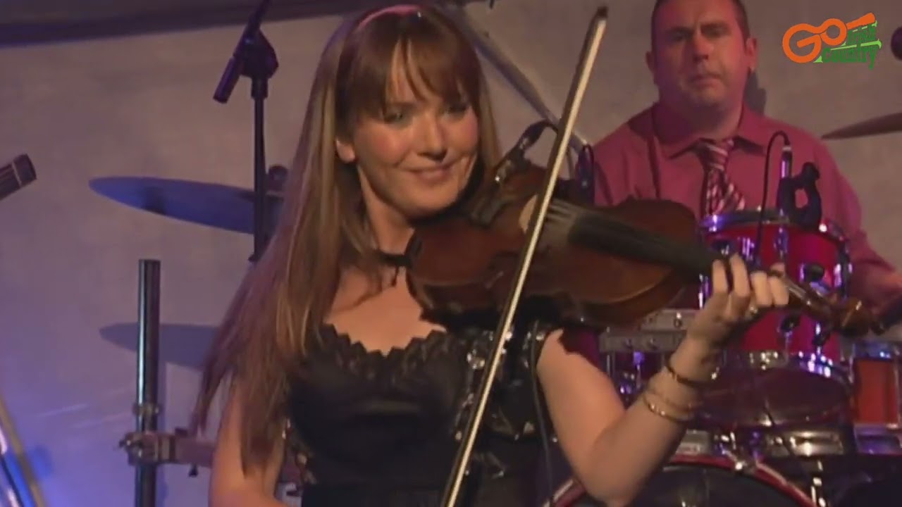 Helen McCabe sings Amarillo