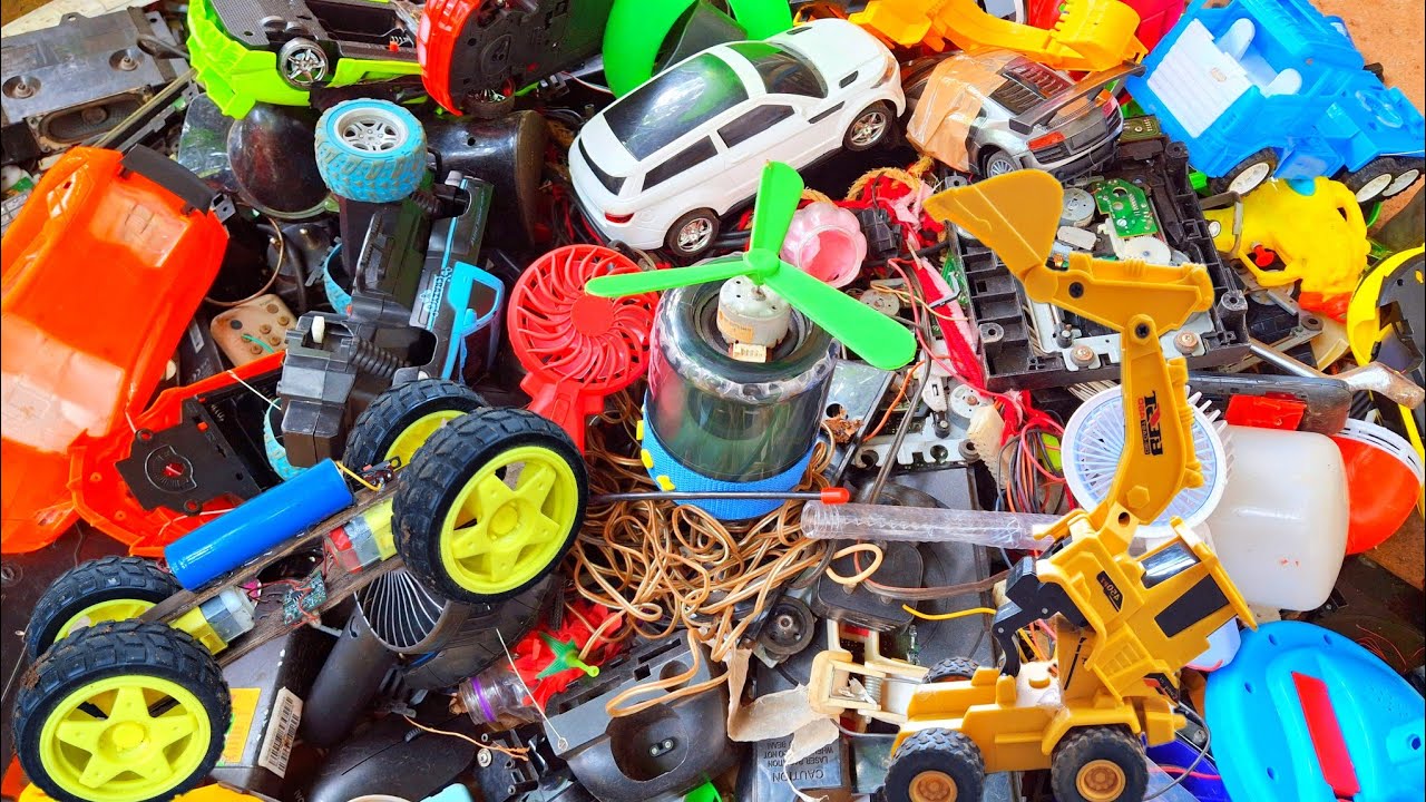 How to make electronics DIY gadgets from scrap / breaking &opening toys dc motors fan / rc car