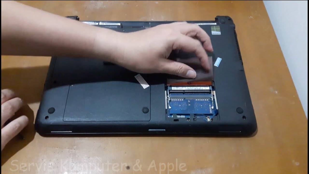 Sony Vaio SVF142C1WW Tutorial Bongkar Pasang (Disassembly) Battery, RAM & HDD