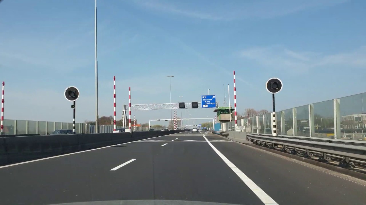 Dashcam Beelden Amsterdam 》Zaandam: A8 Knooppunt Coenplein  ---》Afrit 2  Zaandijk》N203》N515.
