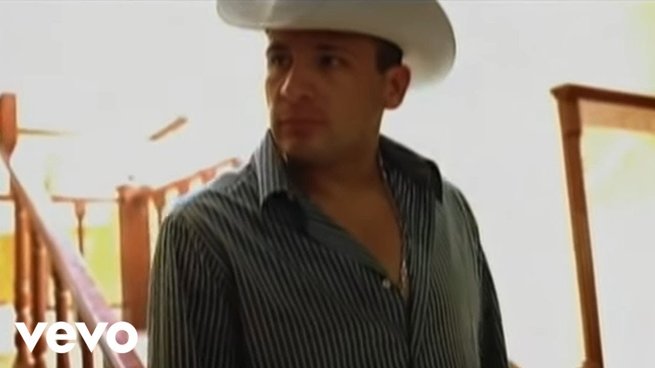 Valentín Elizalde - Soy Así (Chyron)
