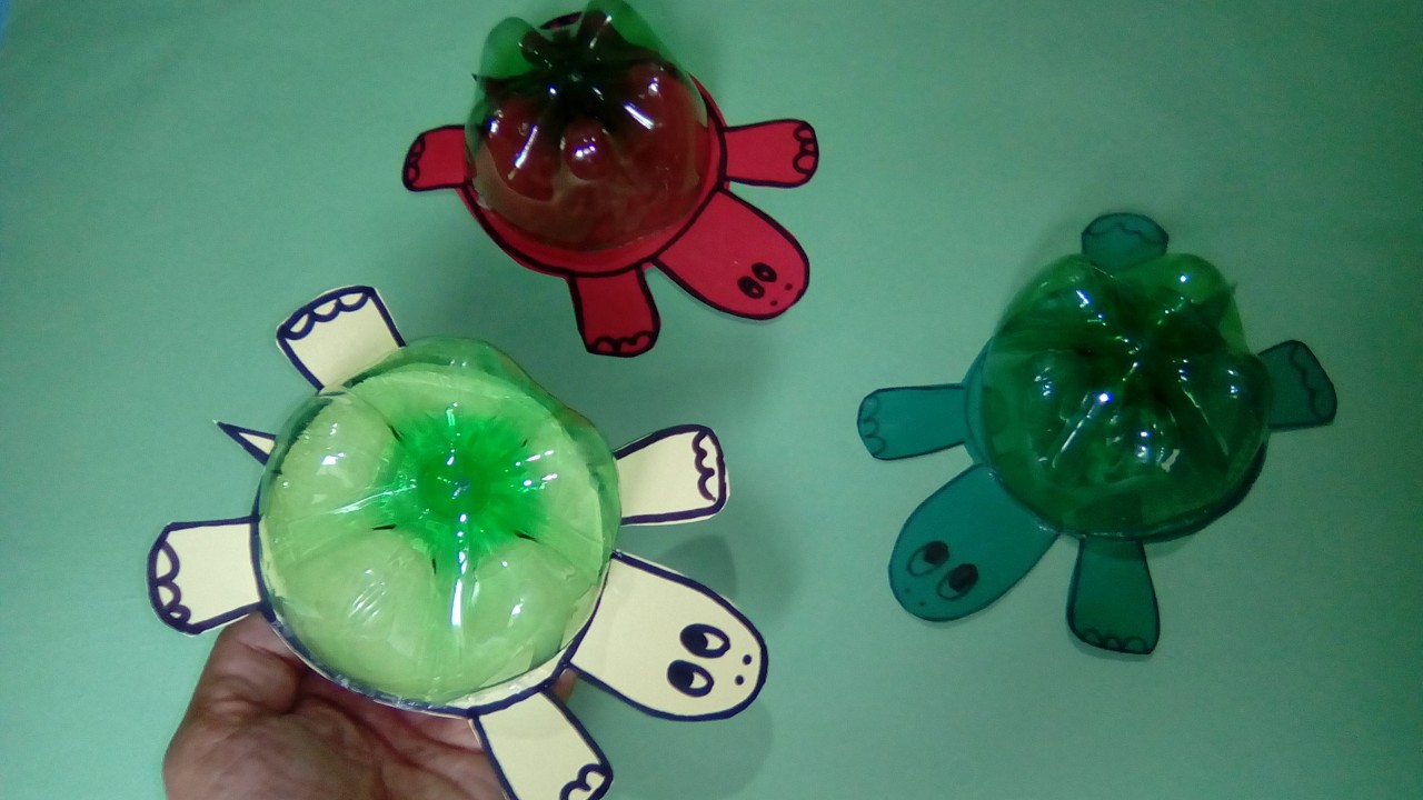 Como fazer uma tartaruga incrível com garrafa plástica e materiais recicláveis descartáveis | Maker