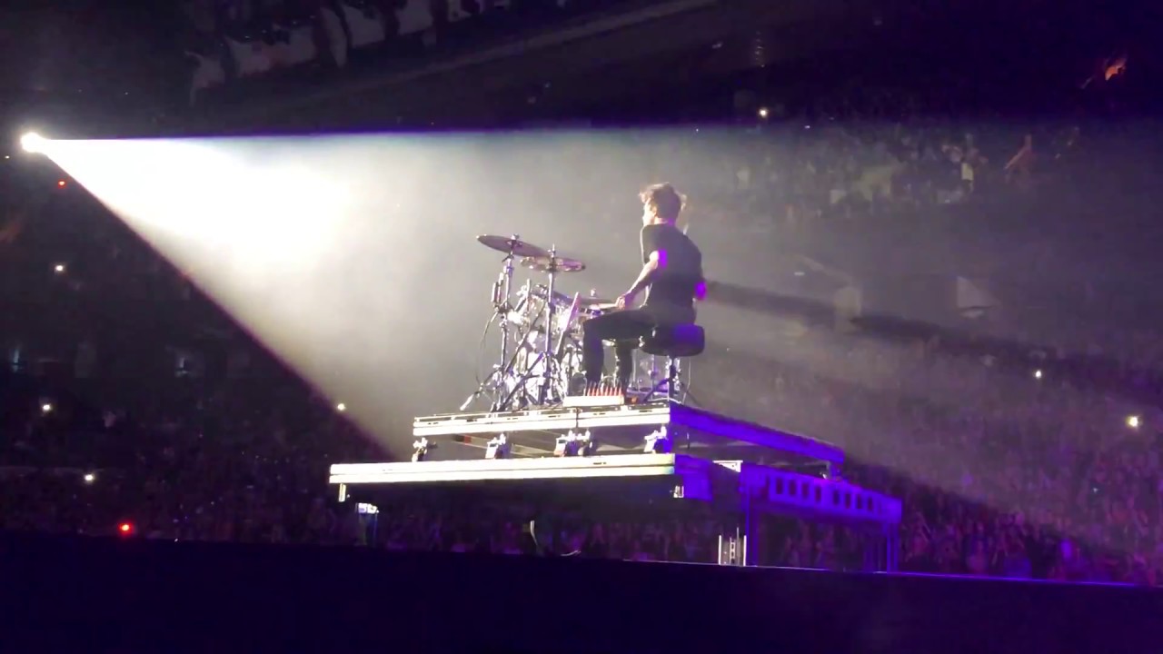 Panic! At the Disco - Drum Solo/MIss Jackson Backflip (Live) - Toronto, ON 2018
