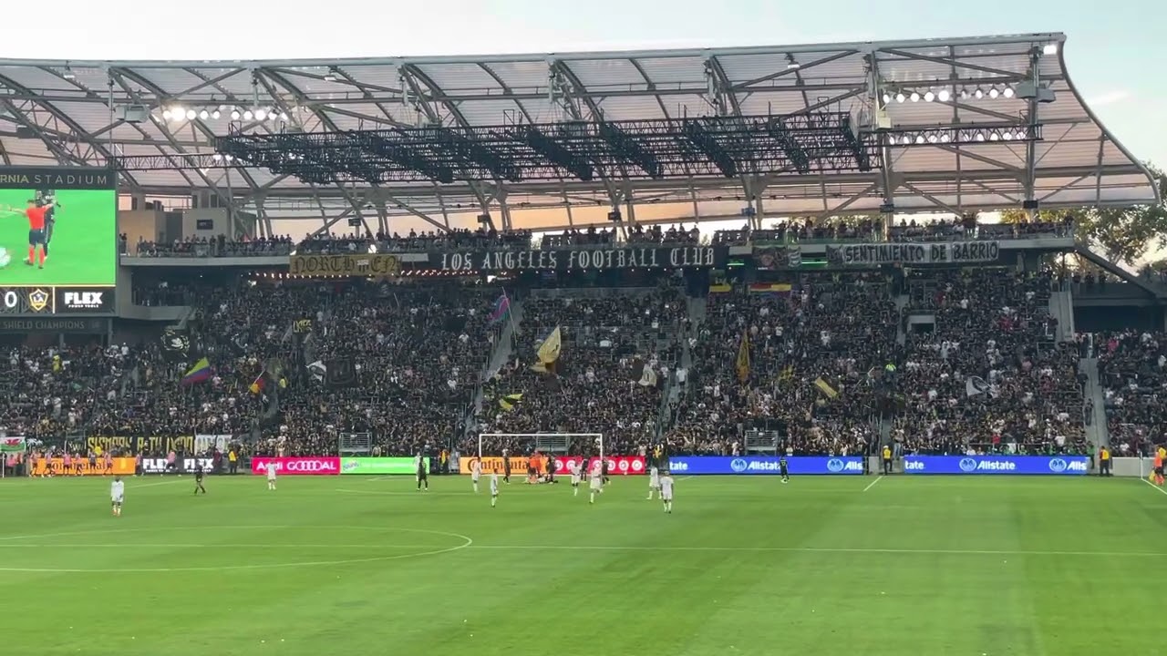 Jump for LA Football club vs Cars🤡n