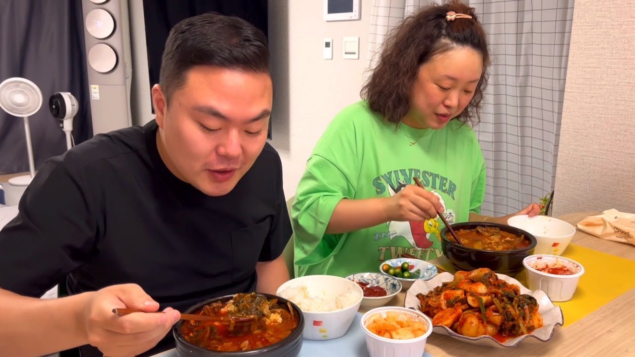 집밥먹방) 국밥충 남편의 안동국밥 (소고기국밥) 해장 | Home meal (Beef and Rice Soup) Mukbang