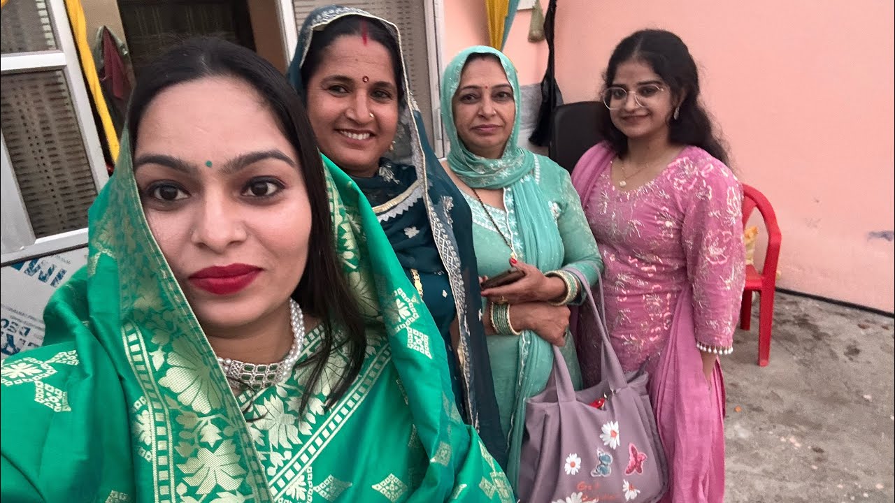 Shadi me gye sab log bhut mje kiye bhut sara dance kiya 🥰🥰🥰🥰