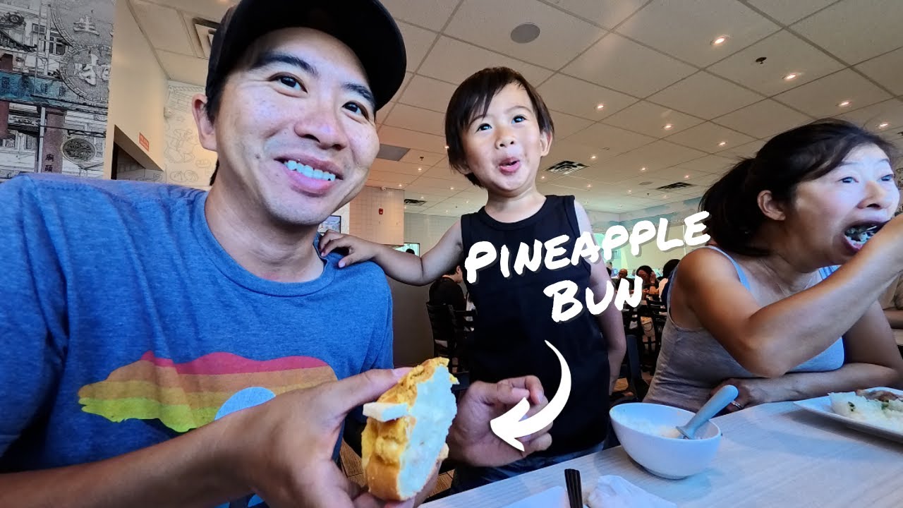 Authentic Hong Kong Breakfast in Toronto?! Little Ring Café | GTA Food Tour