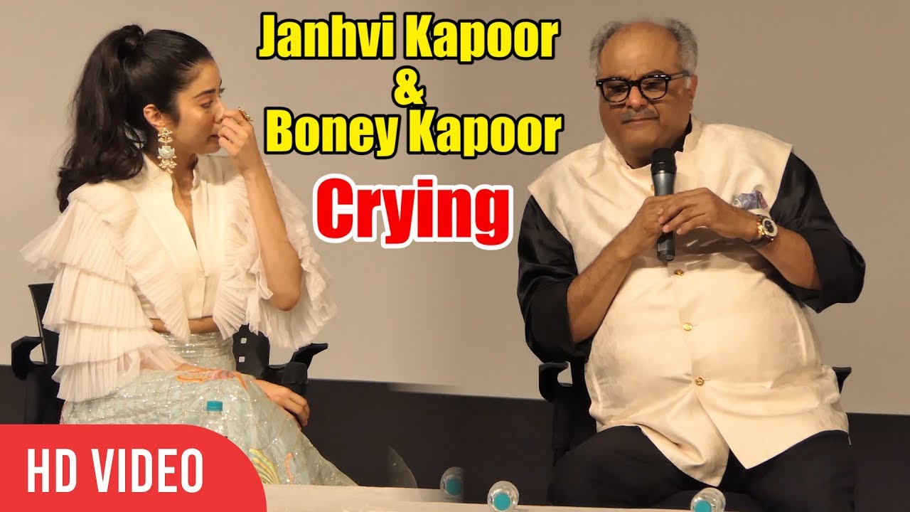 Janhvi Kapoor & Boney Kapoor Emotional Tears 😭😭 While Talking On Sridevi