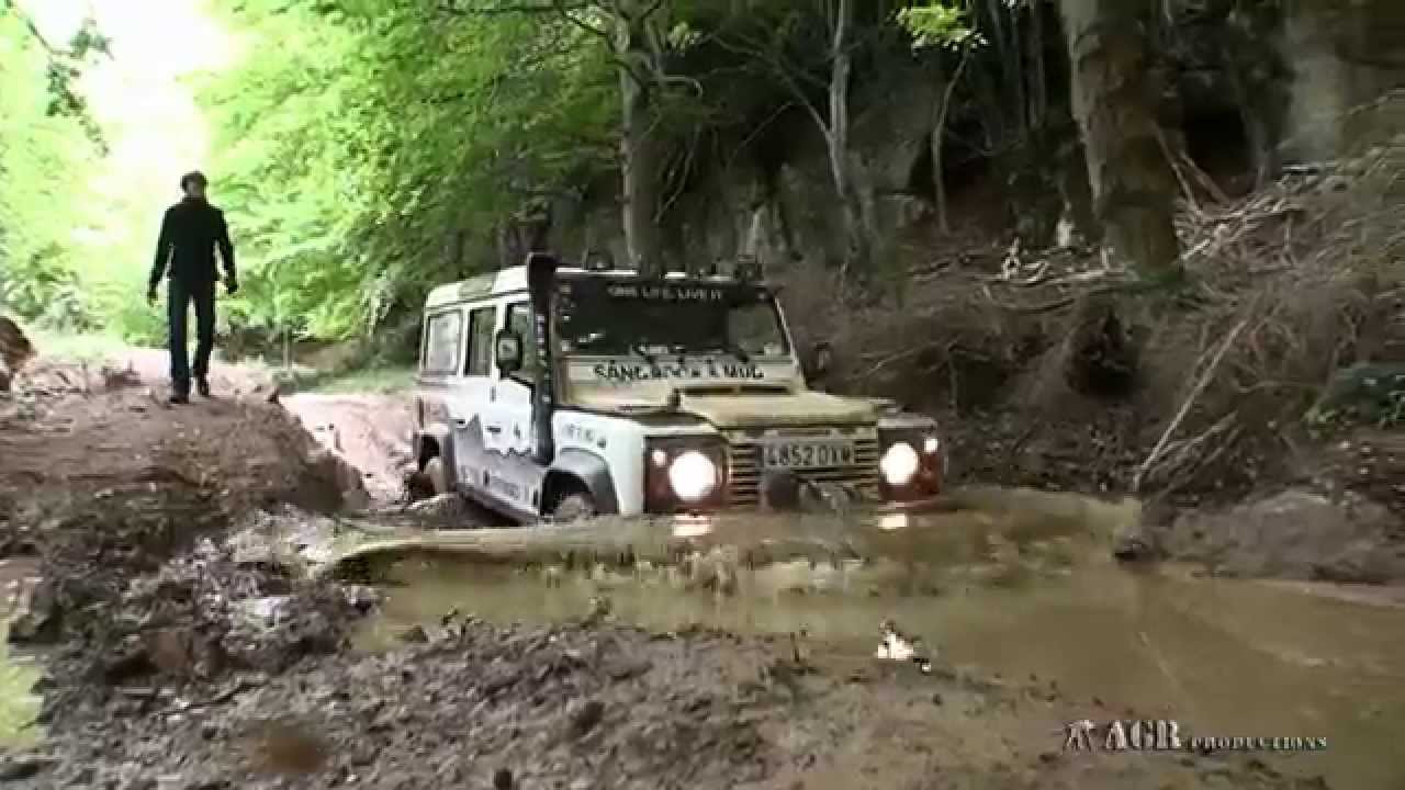 LAND ROVERS  IN  EXTREME MUD TRACKS