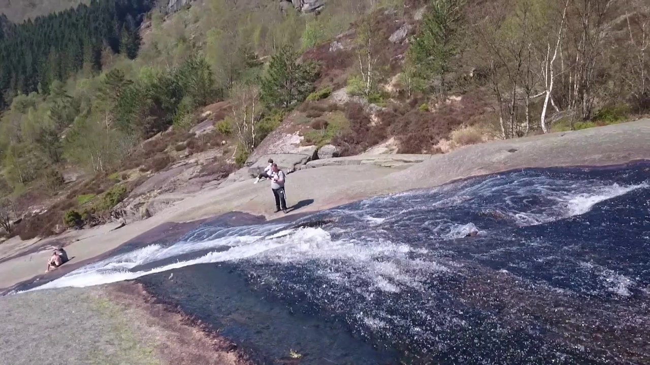 Descent at the Norway waterfall