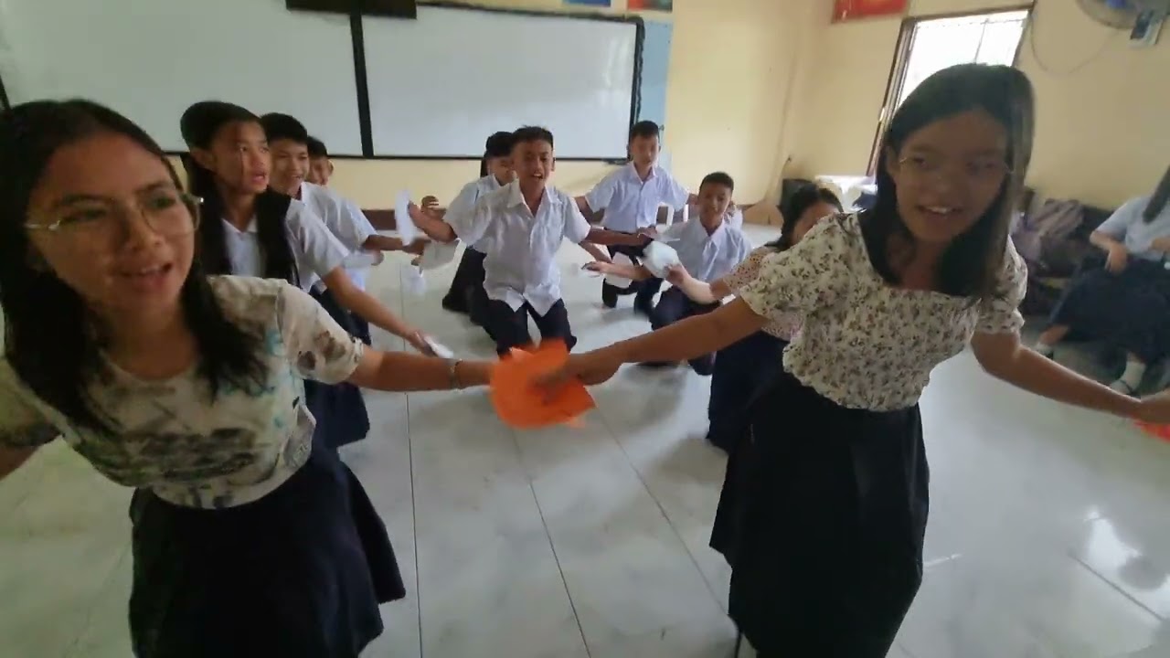 Sakura-Japanese Folk Song // Grade 8-Onyx-Group Japan