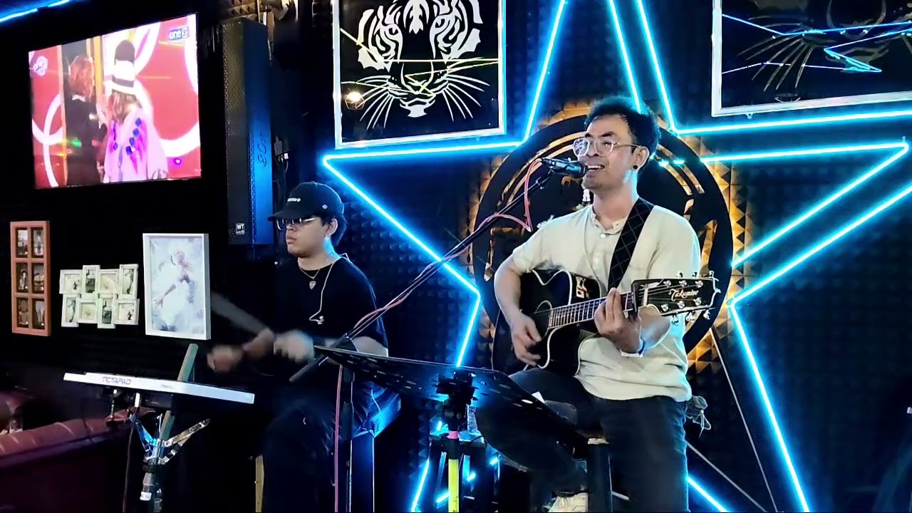 #โฟล์คซองเล่นสดcover live in At ร้าน  เรื่องเล่า สตอรี่ กำเเดงเพชร