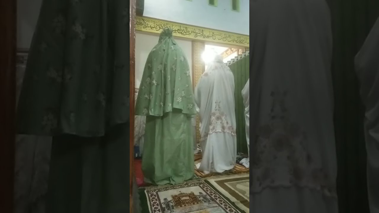 Sri Wahyuni sedang live sekarang!