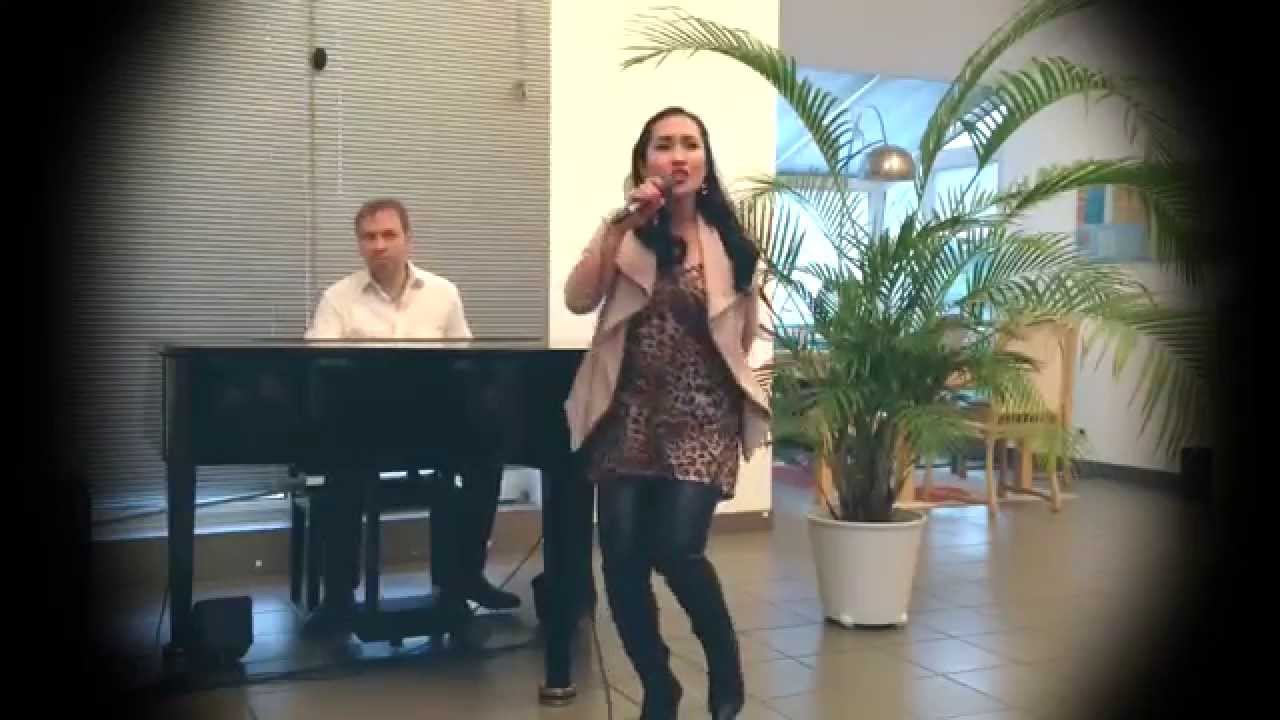La Isla Bonita (cover by Nikka)