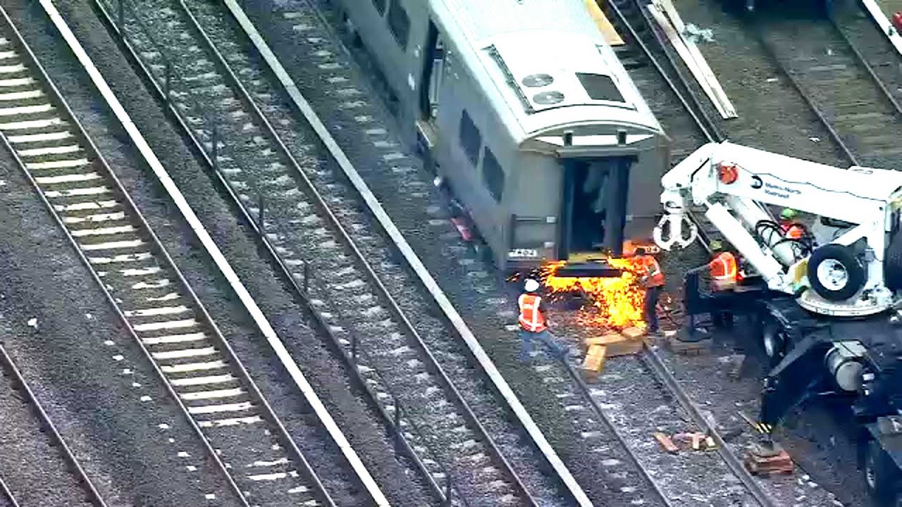 6 of 8 cars rerailed after 13 hurt in LIRR train derailment in Queens