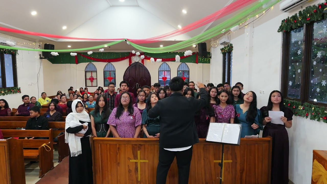 Koor Natal Remaja Naposobulung HKBP Gn. Sindur 2025 