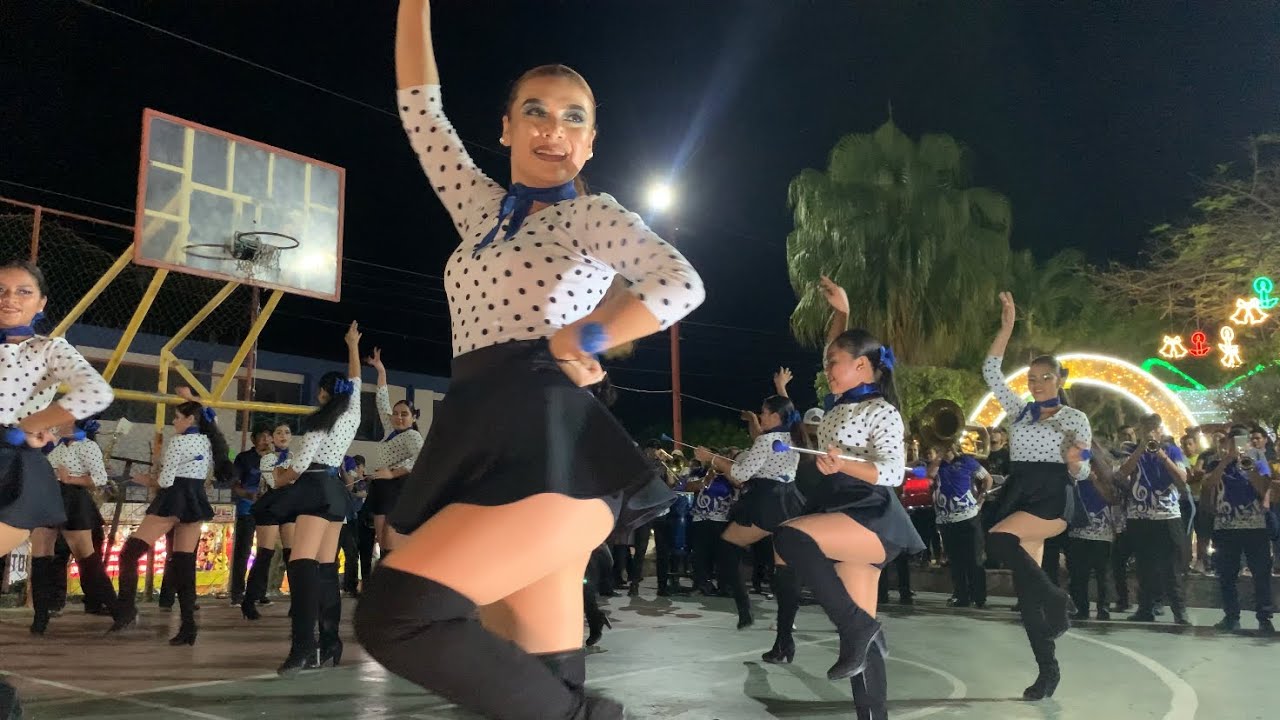 Mil horas de la Sonora Dinamita Tinecos Music Band, El Salvador