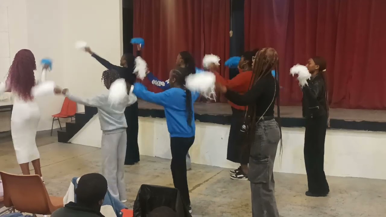 SÉANCE_DE_REPETITION_AVEC_LE_MOUVEMENT_GYMNIQUE