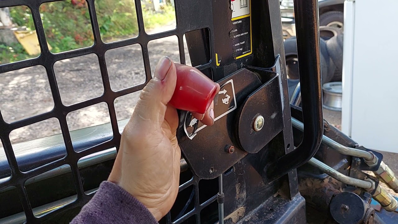 starting and running a 2000 New Holland LX665 skid steer