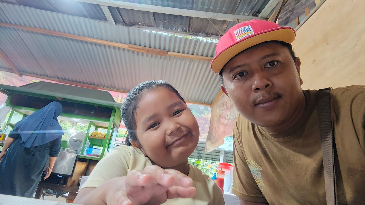 makan mie ayam bakso pak powok
