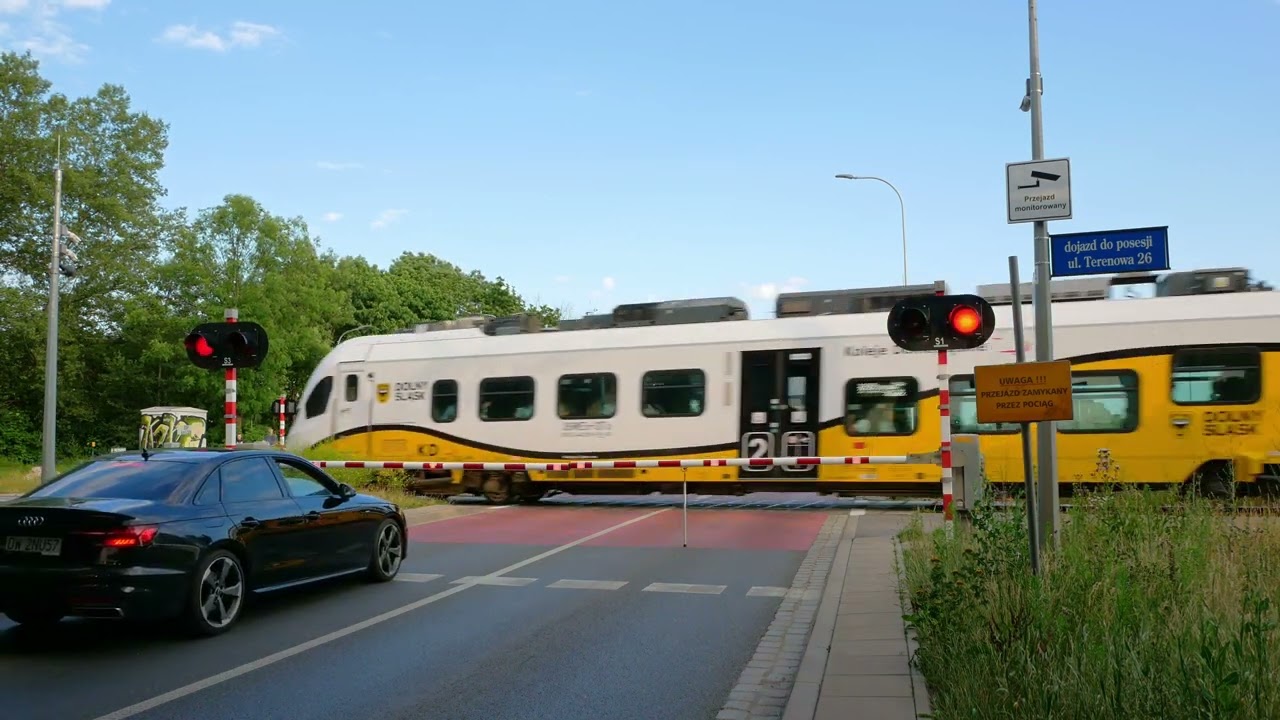 Przejazd kolejowy, Wrocław ul. Bardzka