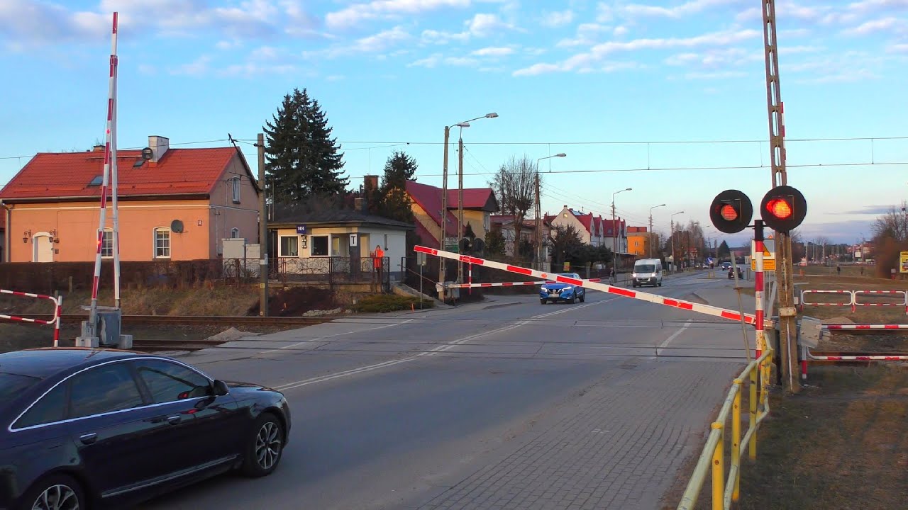 [4K] Przejazd kolejowy, Ełk ul. Sikorskiego LK38 | Polish railroad crossing