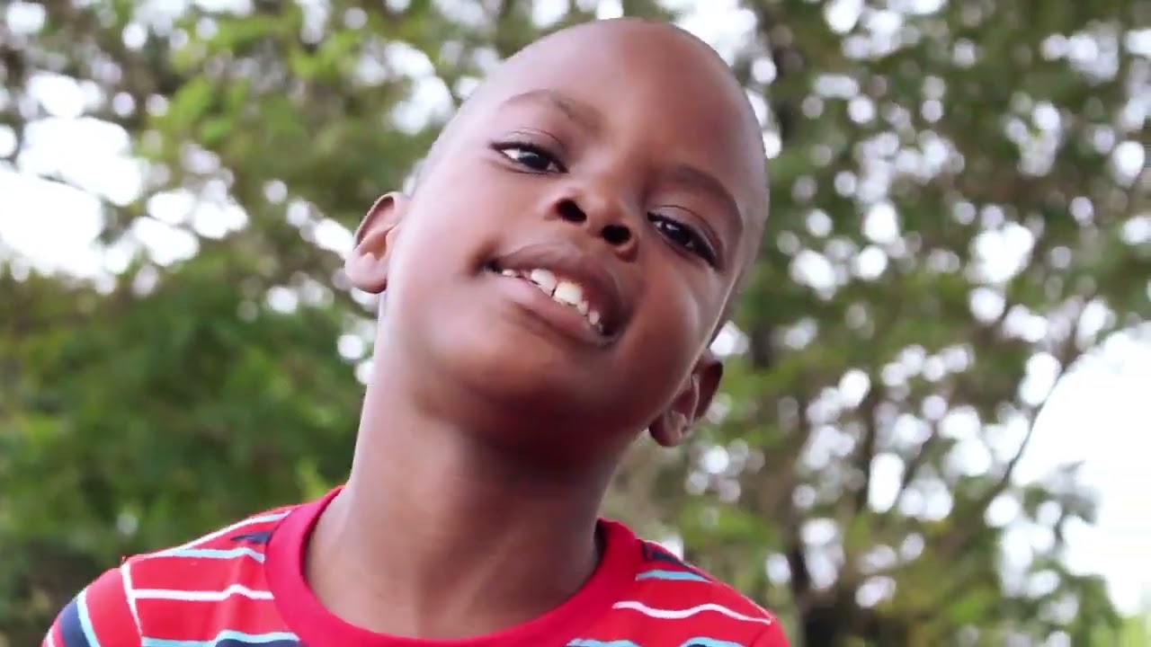 Kerst feest  -   Kefas Abionie - (OFFICIAL VIDEO)
