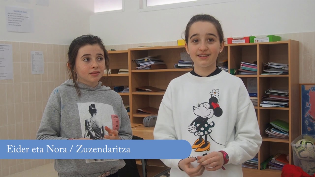 Iturzaeta Herri Eskolako ikasleak pastorala prestatzen ari dira