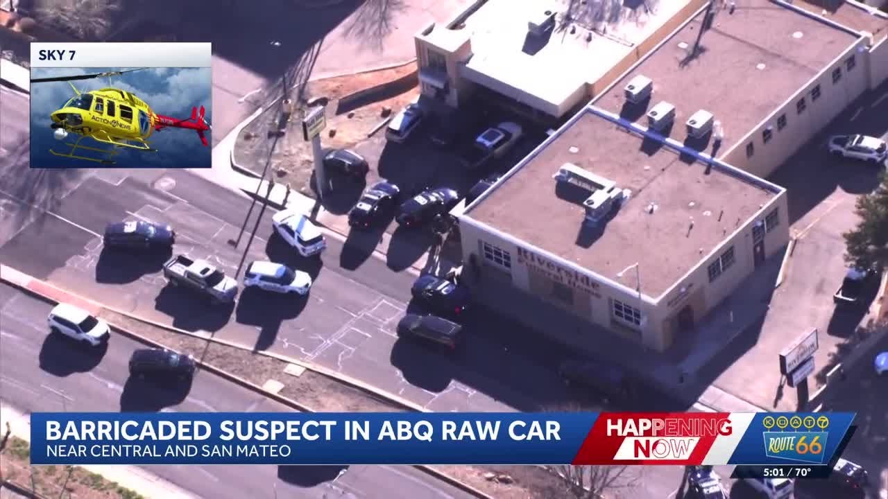 Albuquerque police arrest theft suspect after armed standoff