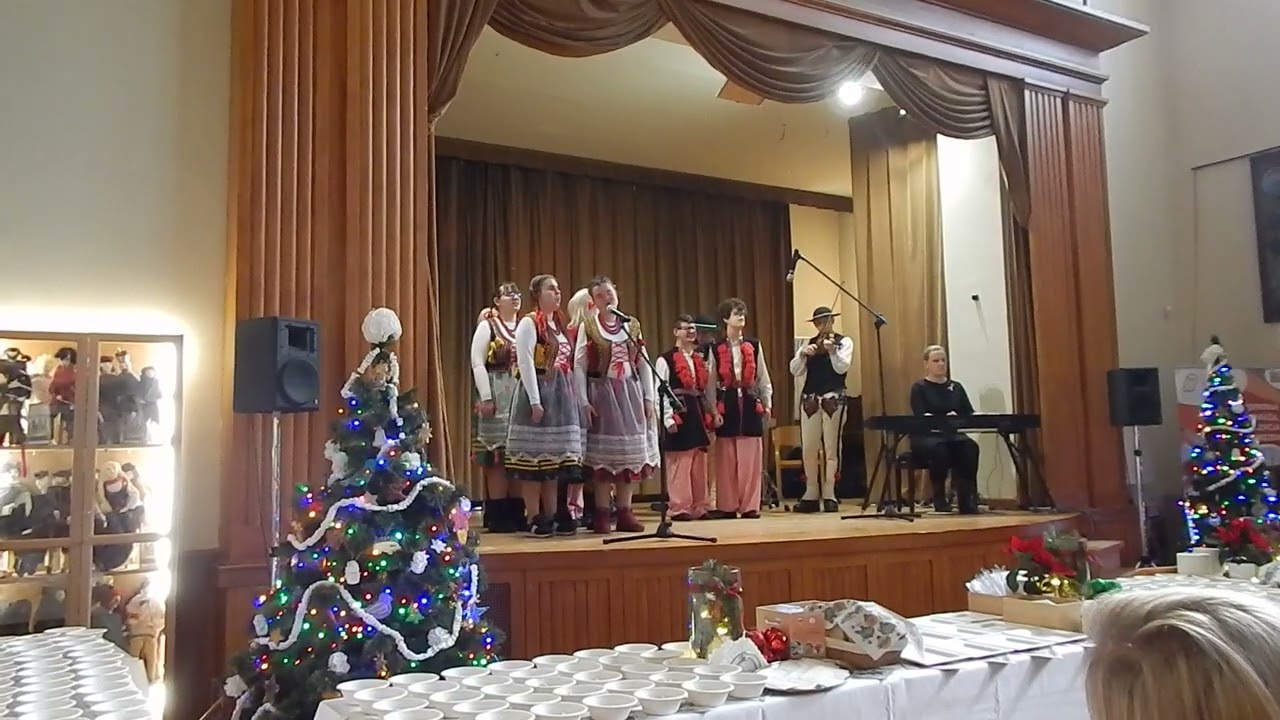 2 .Kolędowanie-Krakowiacy i Górale