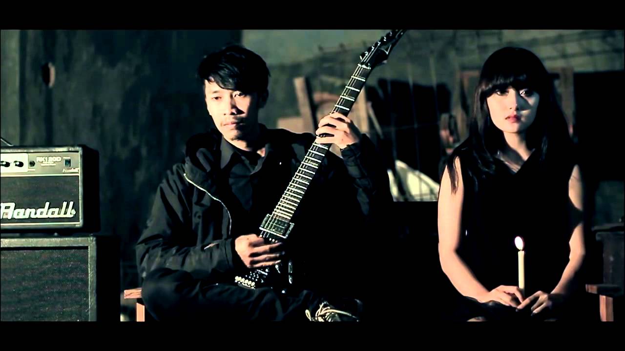 Auticed - Senja Berkarat ( Official Music Video )