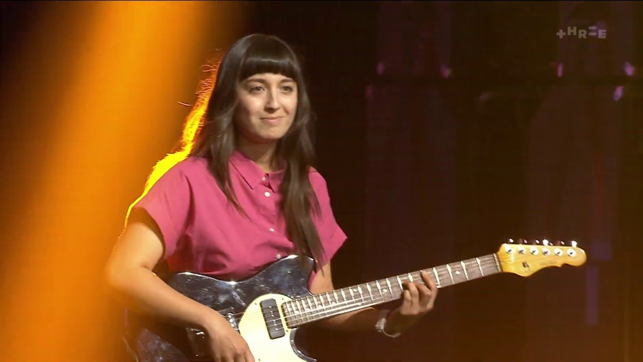The Beths 'Little Death' live at VNZMA '19.