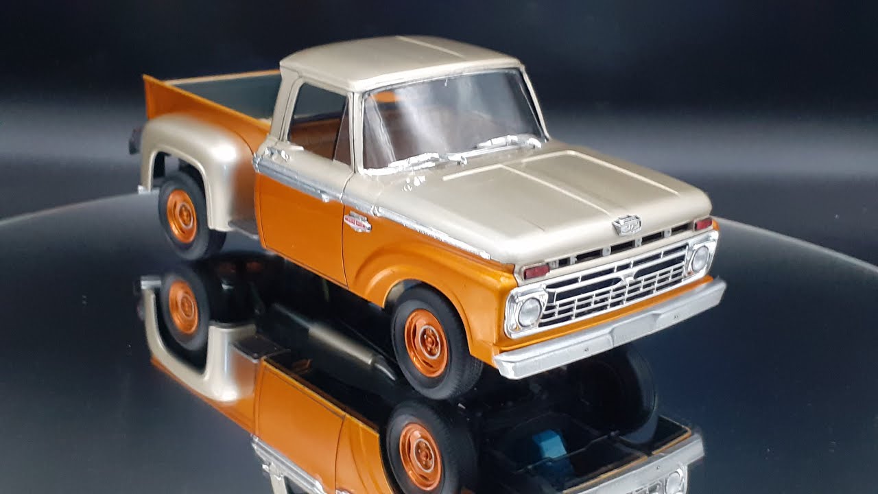 1966 Ford F-100 Flareside Pickup 1:25 Scale Moebius #1232  -Model Kit Build & Review