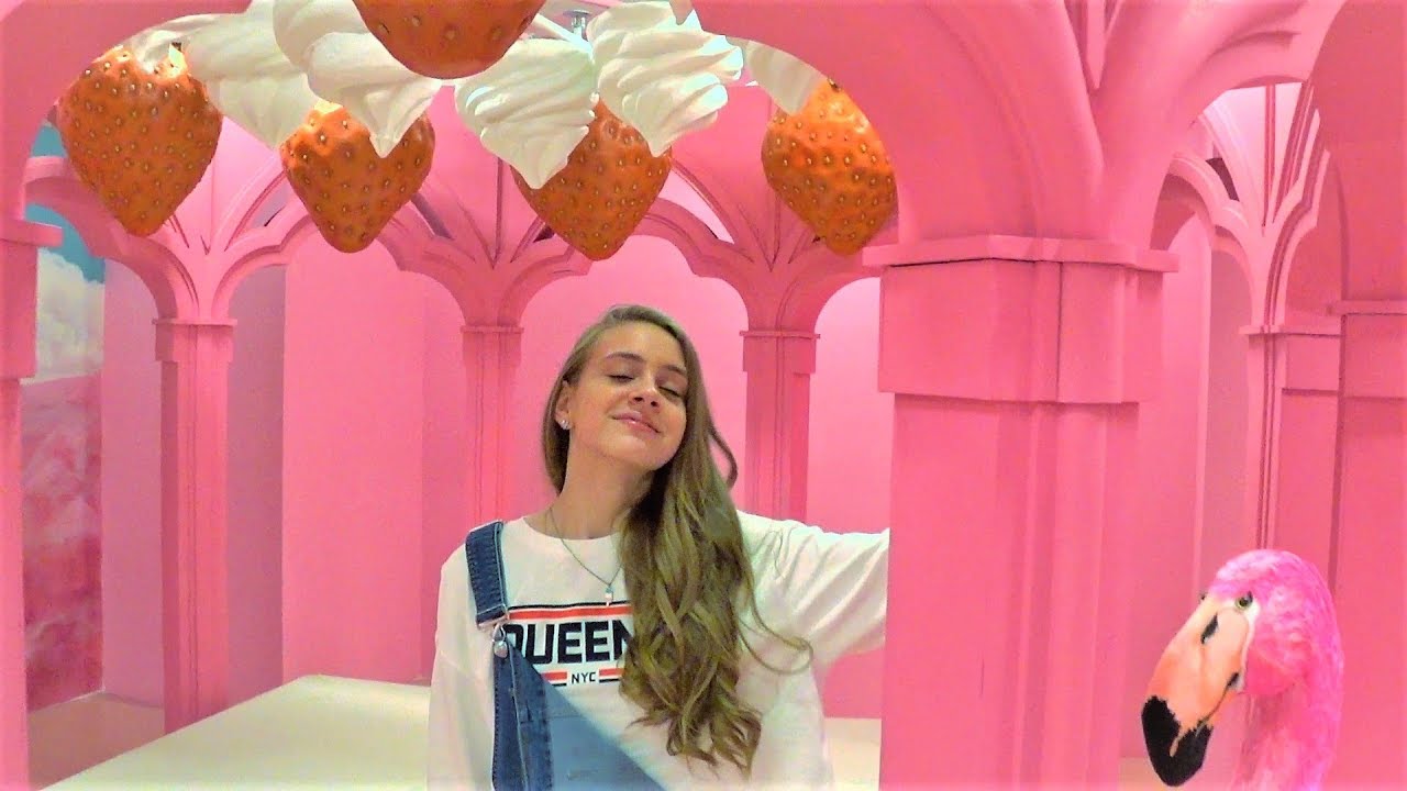 LIFE VLOG: Отмечаем День Рождения Лики/ Много подарков/ Сладкий МУЗЕЙ/ Sweet Museum.
