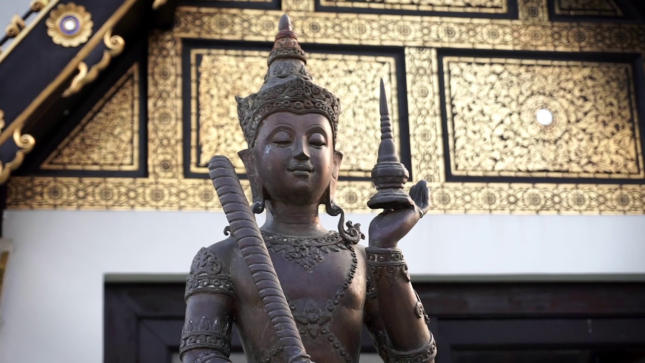 Thajsko: Chr&aacute;my v Chiang Mai &ndash; Wat Chedi Luang a Wat Phan Tao