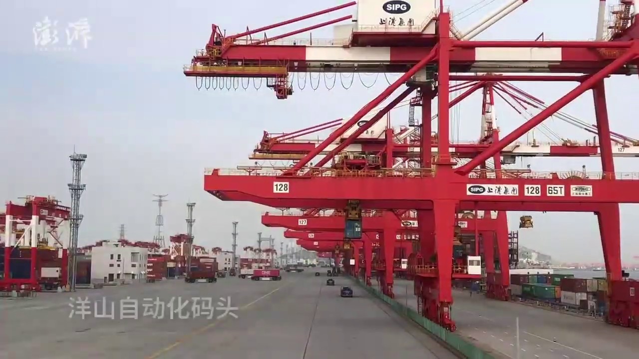 Visit the world&rsquo;s largest automated container terminal at the Yangshan Port in Shanghai!