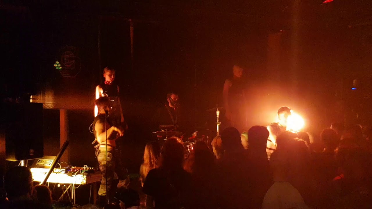 Biðröð mistaka - Hatari @ Stúdentakjallarann 09.02.18