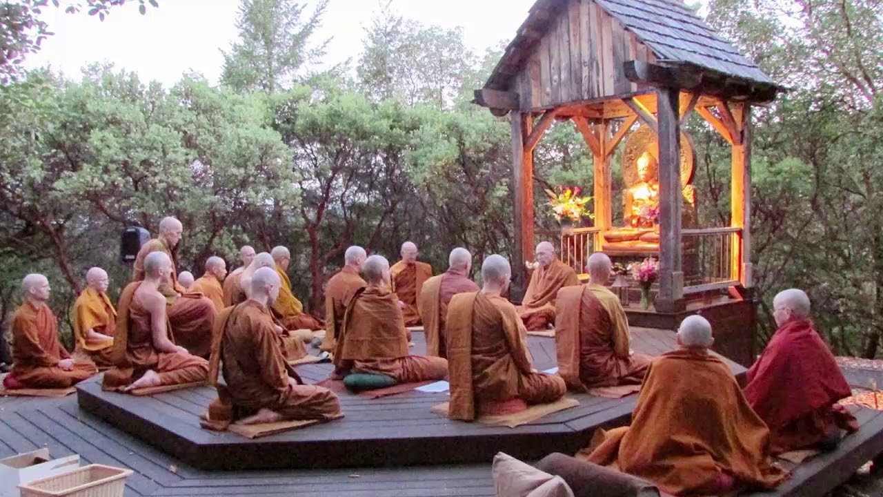 Pali Chanting In The Abhayagiri Buddhist Monastery | Theravada Buddhism