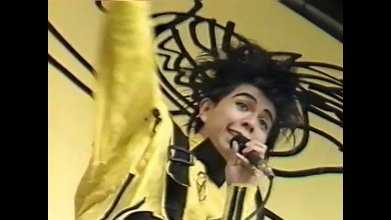 Uchoten (有頂天) - Futura (フューチュラ) (Live 1986)