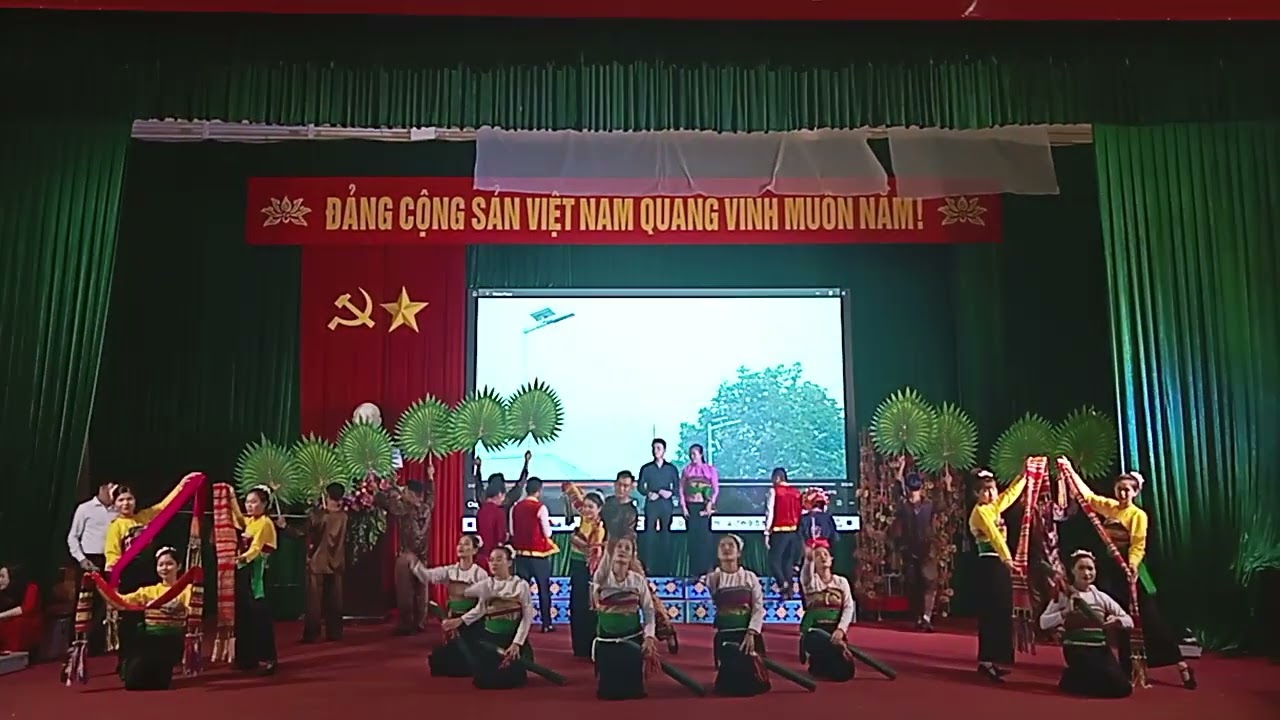 Múa Ngọc Lặc yêu thương hay nhất quả đất😁😁😁Biên đạo Tuyết 18 tuổi