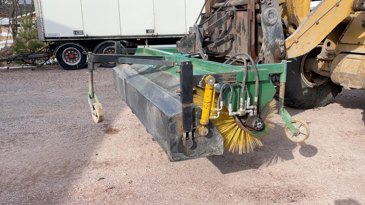 Köp Sopmaskin Duvelsdorf Stratos DKBW 2.7 stora BM på Klaravik