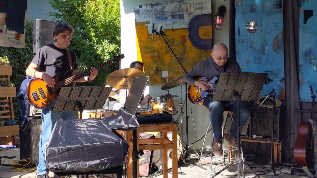 Satin Doll cover (jazz guitar trio)