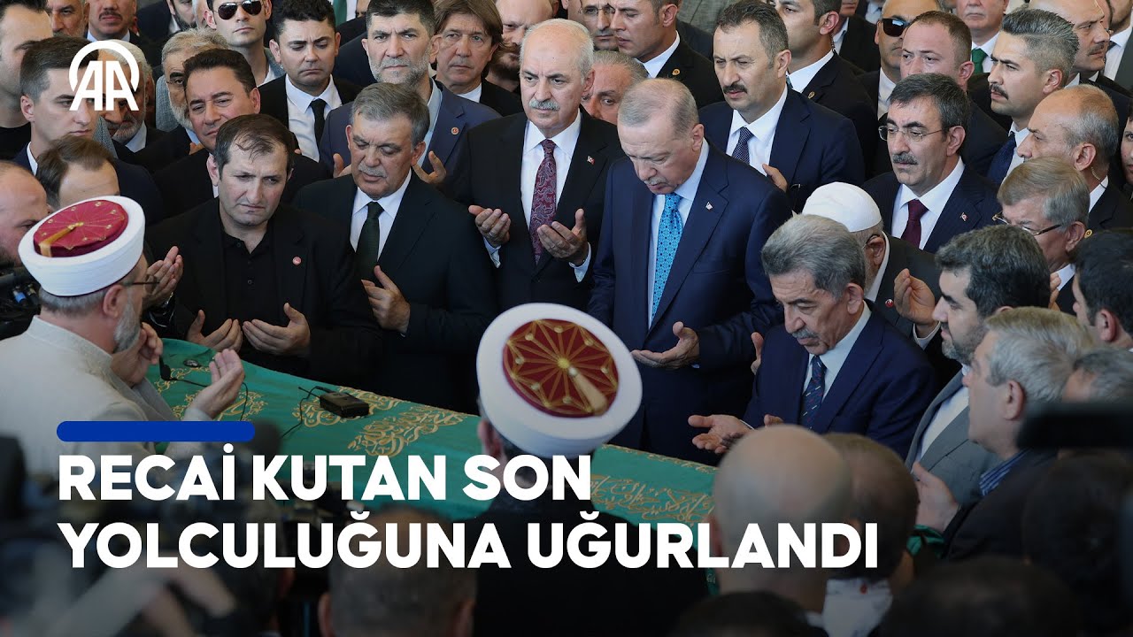 Recai Kutan Ahmet Efendi Camisi'nde son yolculuğuna uğurlandı