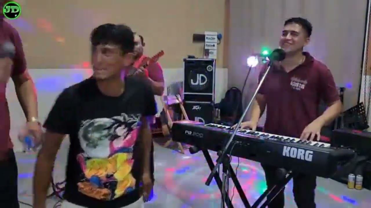 Agustín Y Su Grupo - Mix Corrido